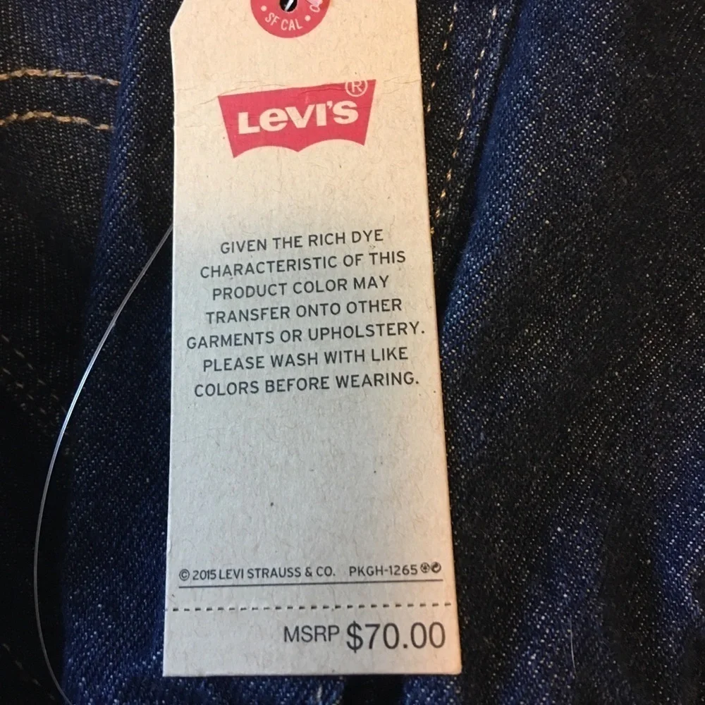 NWT sz L Levi denim girls jacket. Faux fur collar, metal buttons, chest pockets